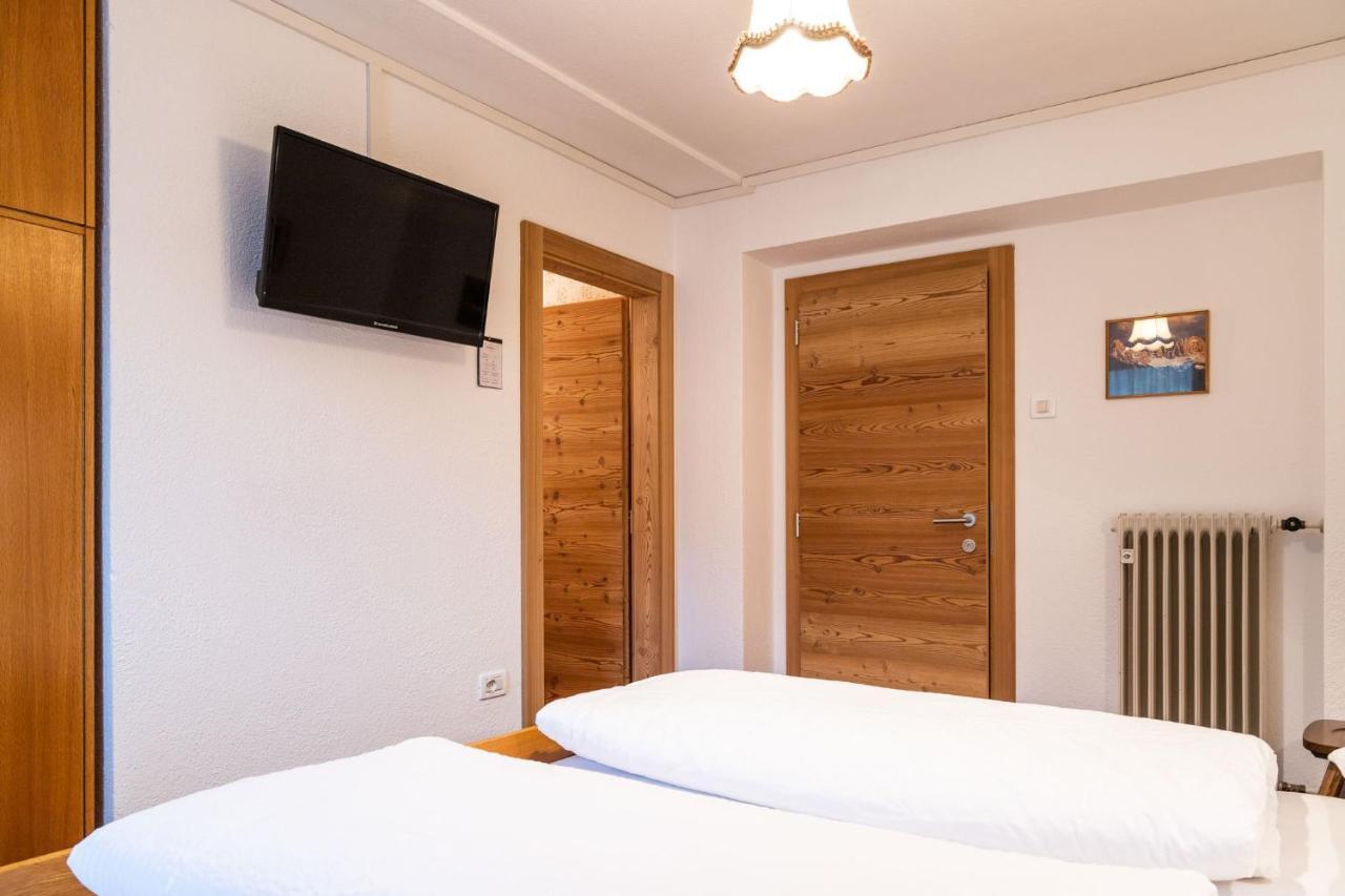 Garni Juri Bed and Breakfast La Villa  Εξωτερικό φωτογραφία