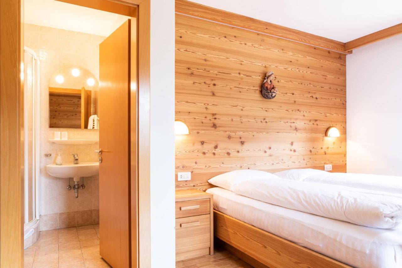 Garni Juri Bed and Breakfast La Villa  Εξωτερικό φωτογραφία