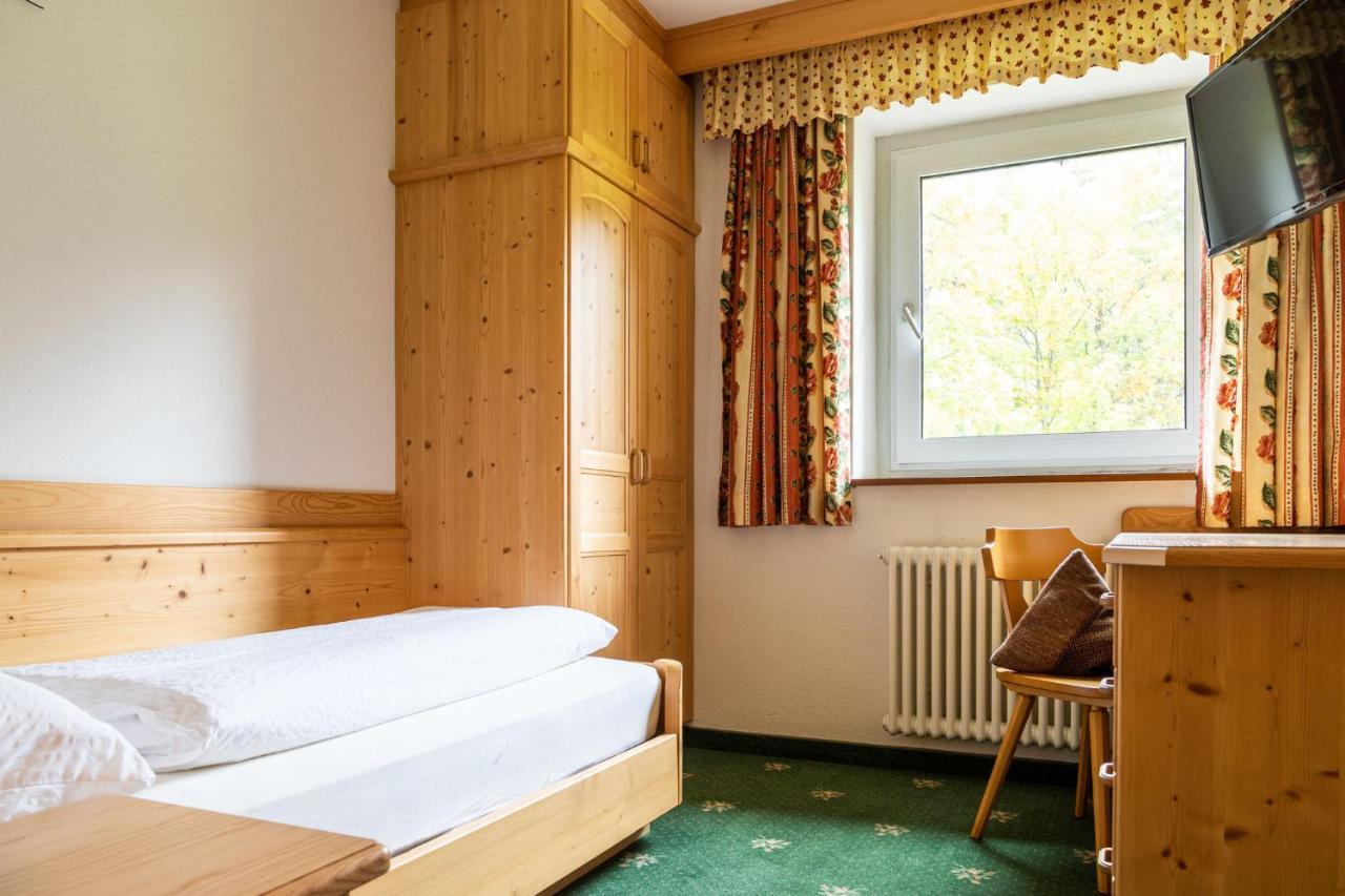 Garni Juri Bed and Breakfast La Villa  Εξωτερικό φωτογραφία