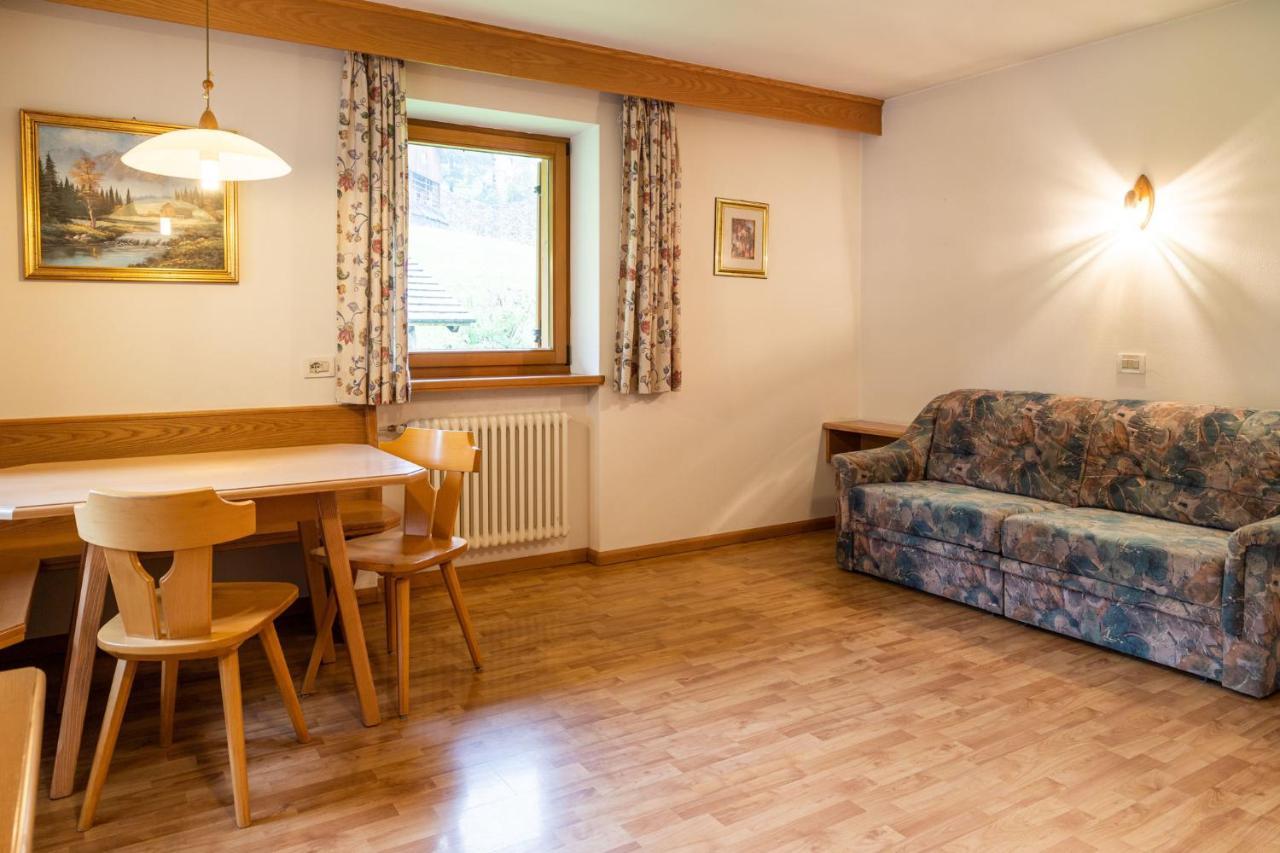 Garni Juri Bed and Breakfast La Villa  Εξωτερικό φωτογραφία